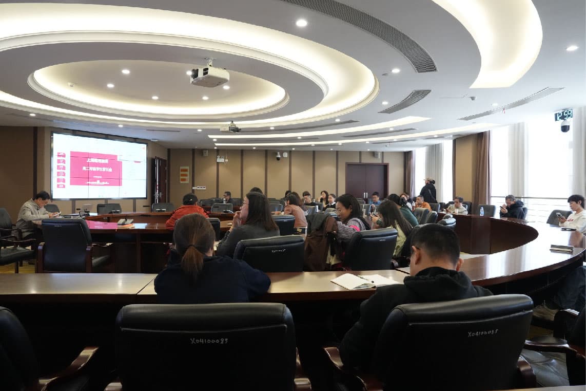 家校同心筑梦，笃行共赴前程｜上海建桥融高2026年高一、高二家长会圆满举行封面图