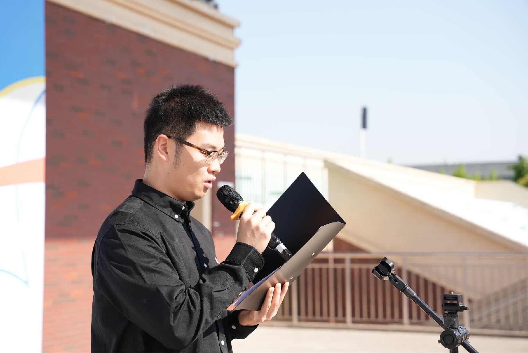 感恩慈母心，温情满人间｜上海建桥融高母亲节主题升旗仪式圆满举行封面图
